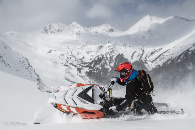 Traversing the Dogtooth – Golden BC