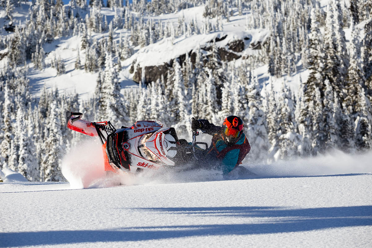 5 Snowmobile Photography Tips