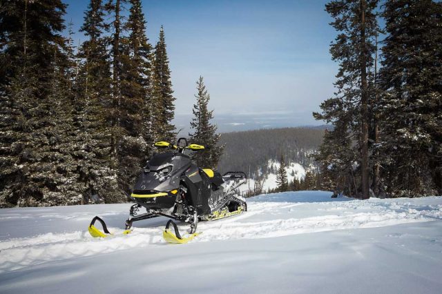 Ski-Doo Snow PASS Totals $881K in Funding for Club Projects