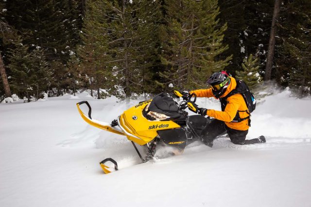 Ski-Doo Summit Neo Neo+